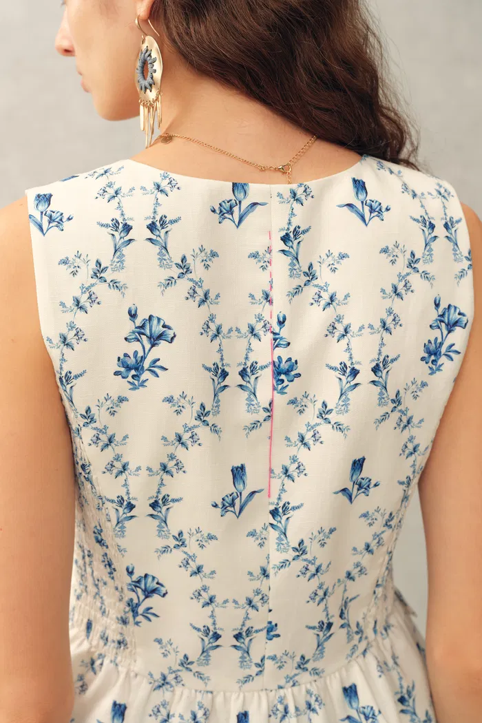 Elara Pleated Floral Square Neck Pearl Button Sleeveless Top in Linen Blend - Image 6