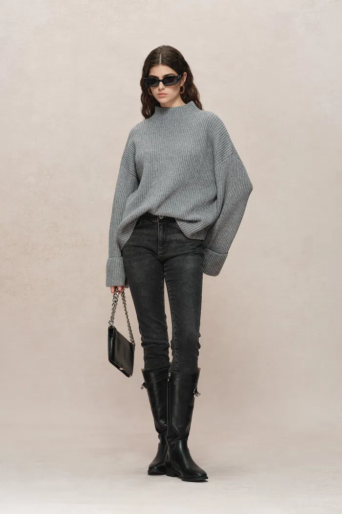 Eliza Fleece Lined Skinny Jeans in Stretchy Denim - Image 4