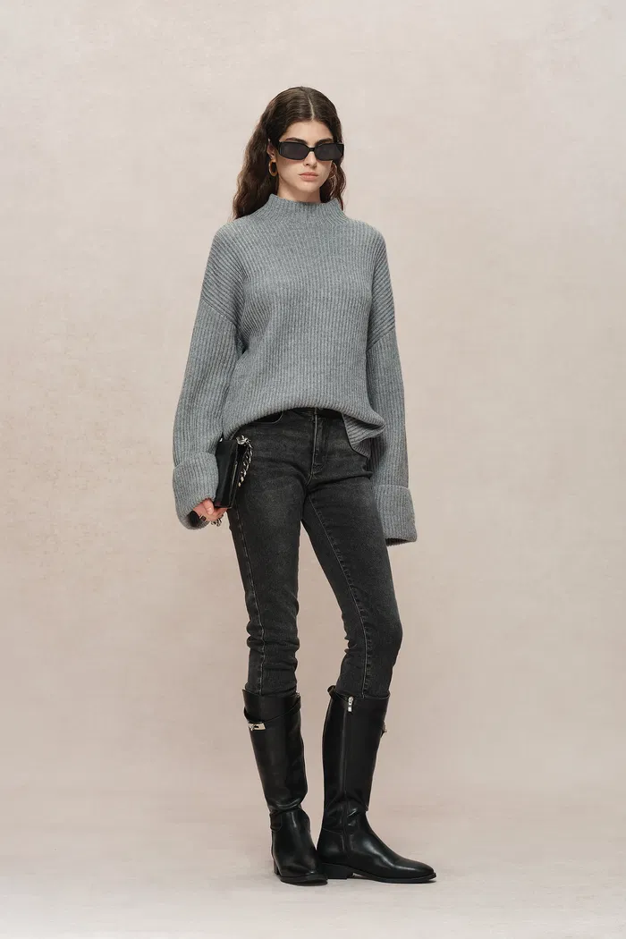 Eliza Fleece Lined Skinny Jeans in Stretchy Denim - Image 5