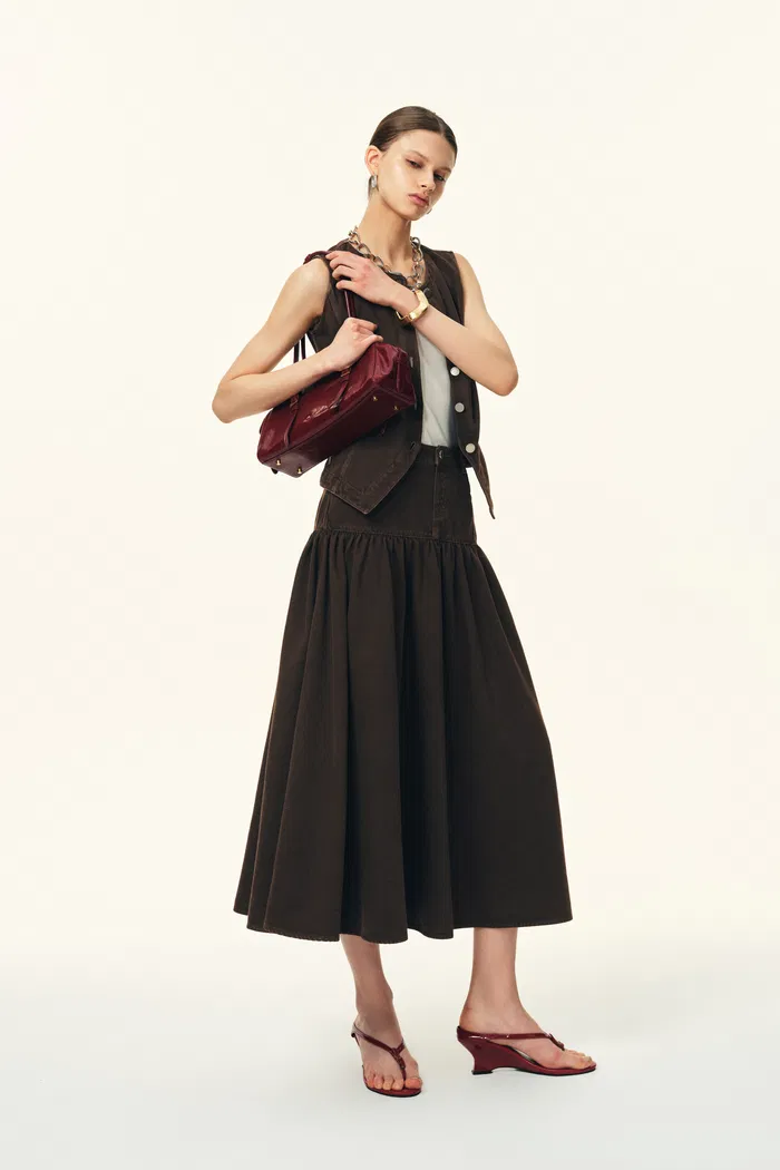 Elodie Fitted Round Neck Sleeveless Vest Top and Skirt Matching Set in Thin Denim - Image 3