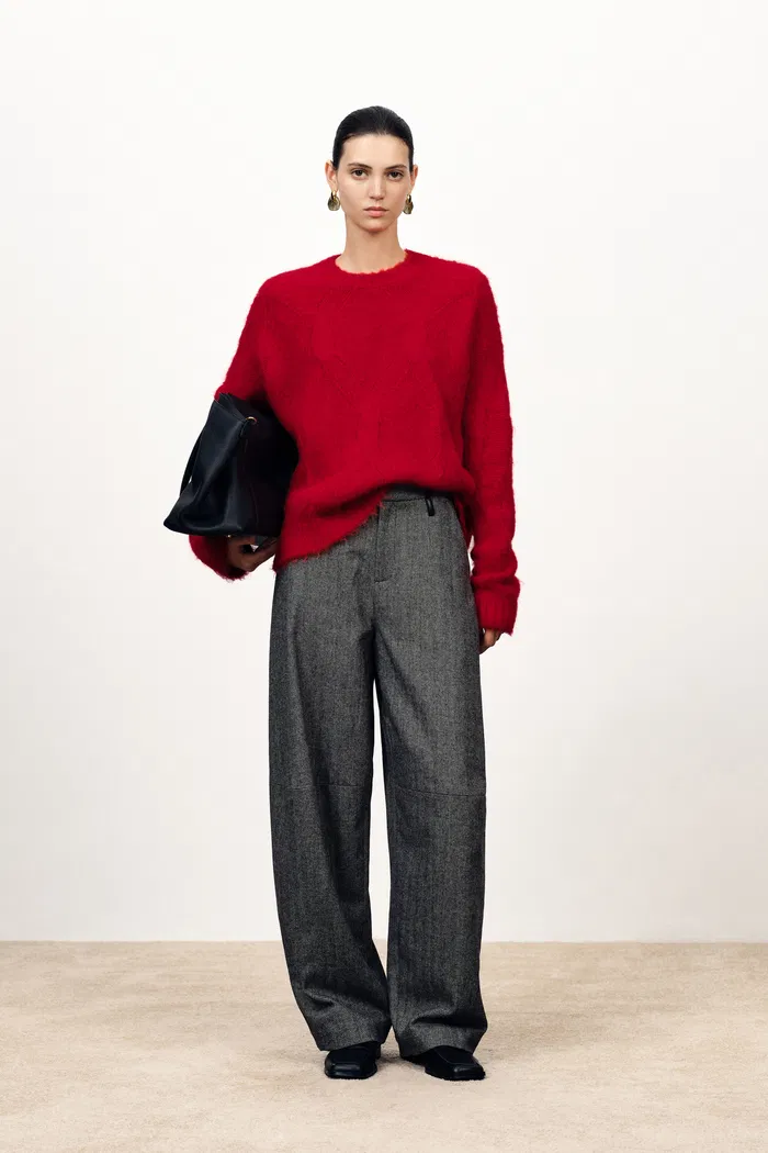 Ember Chunky Sweater in Alpaca Wool Blend Cable Knit - Image 3