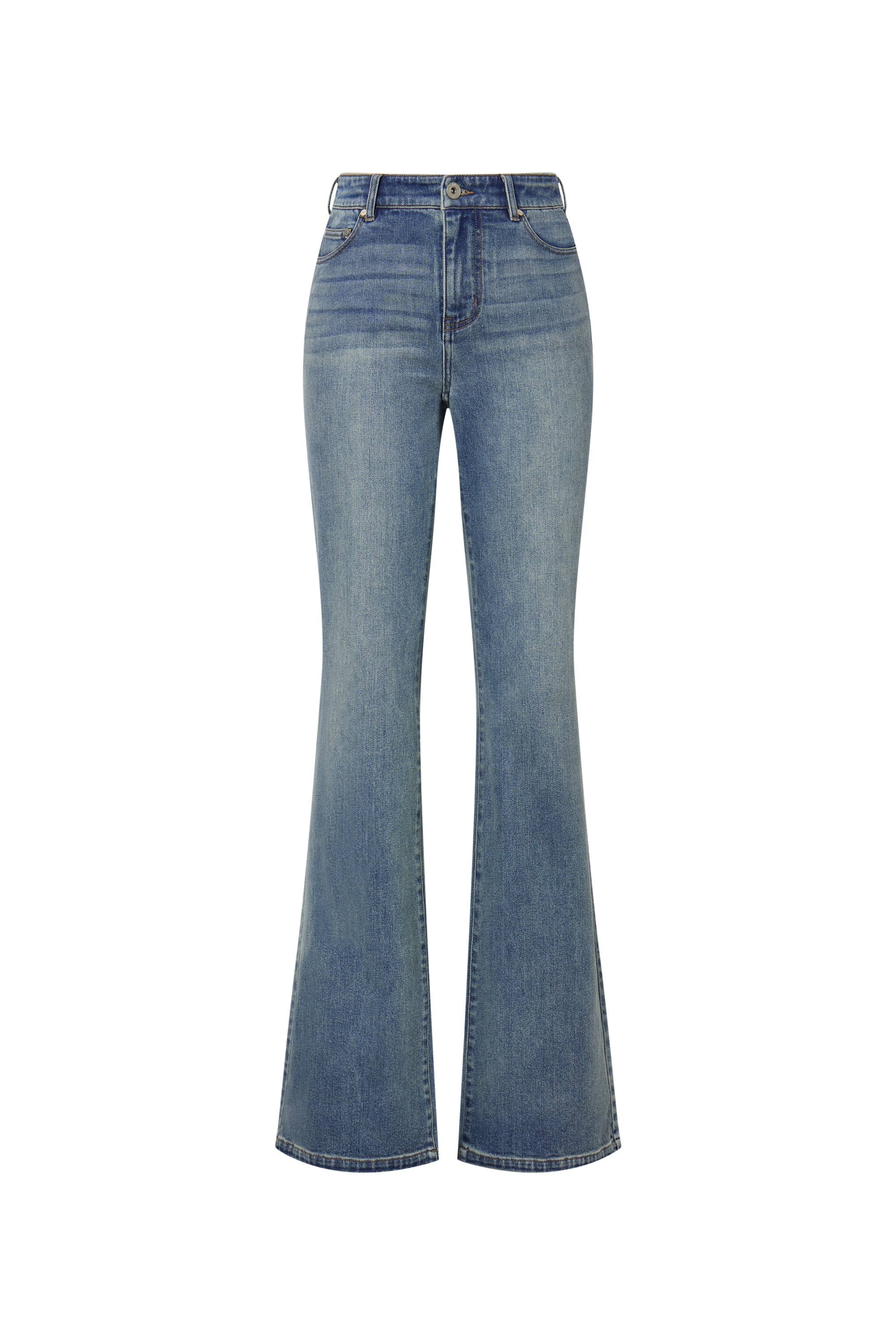 Emma Bootcut Jeans in Stretchy Denim - Image 10