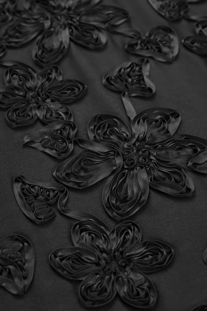 Engrave Embroidered Dress in Silk Wool Blend - Image 8