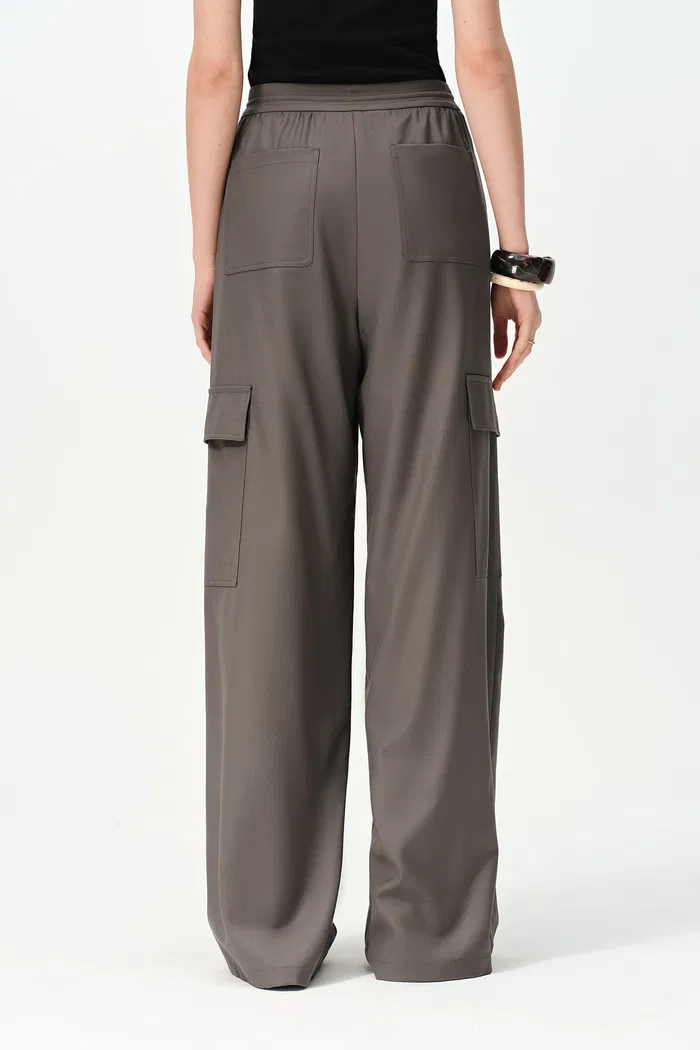 Eva Drawstring Pants in Fine Wool Blend - Image 9