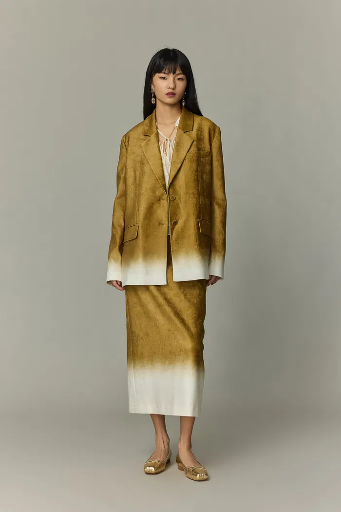 Ficus Blazer in Soft Velvet - Image 3