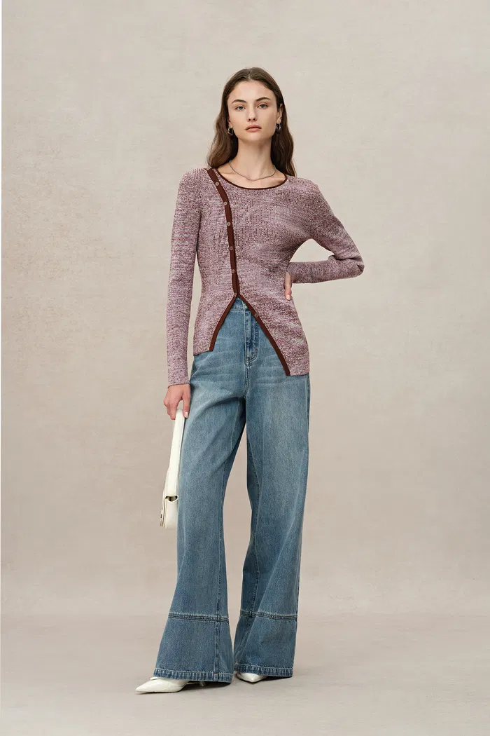 Fluttera Side-Slit Sweater in High-Stretch Knit - Image 5