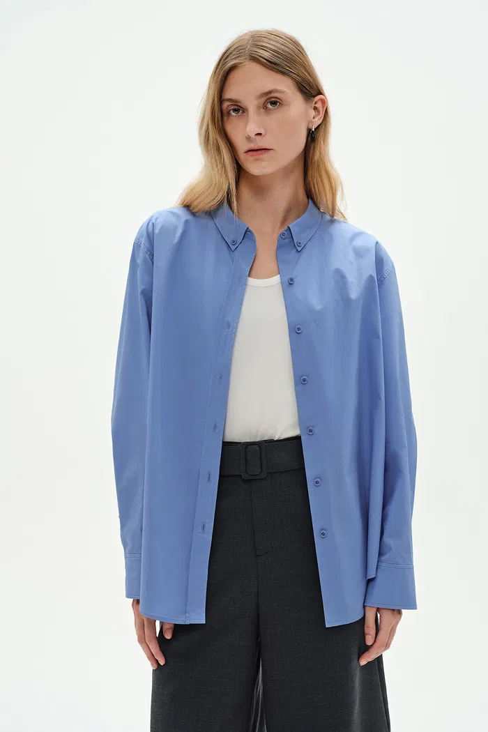 Freya Fitted Shirt in Premium Cotton - Image 2