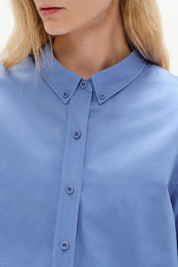 Freya Fitted Shirt in Premium Cotton - Image 7