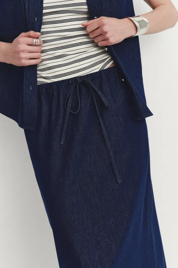 Giulia Lightweight Sleeveless Top and Midi Skirt in Linen-Cotton Denim - Image 9
