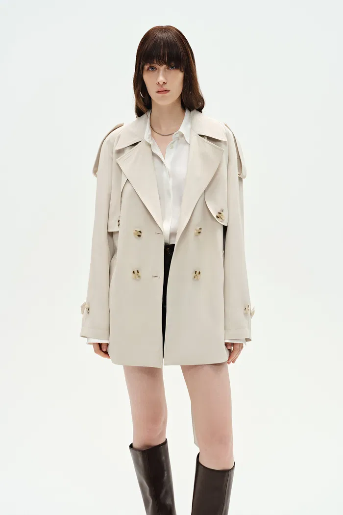 Glenn Short Trench Coat in Plant-Based Twill - Image 5