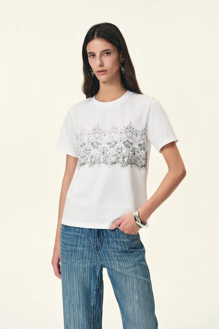 Harper Couture-inspired Lace Print T-Shirt in Cotton - Image 2