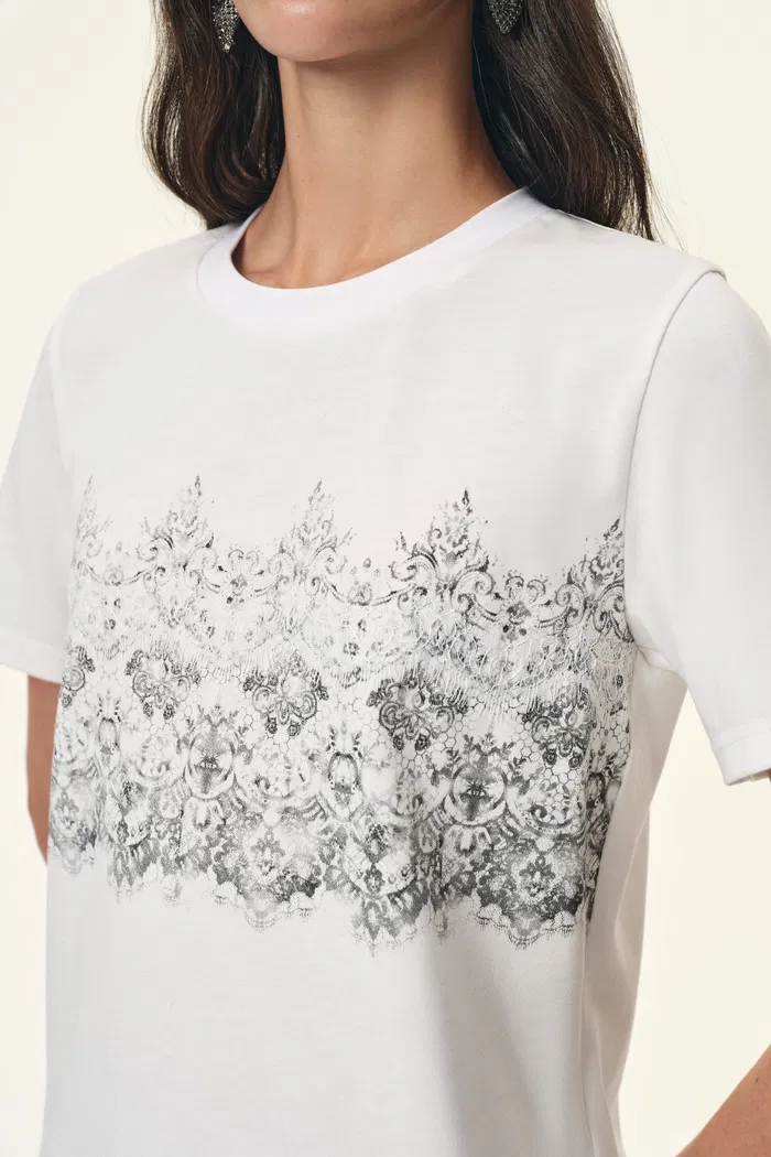 Harper Couture-inspired Lace Print T-Shirt in Cotton - Image 4