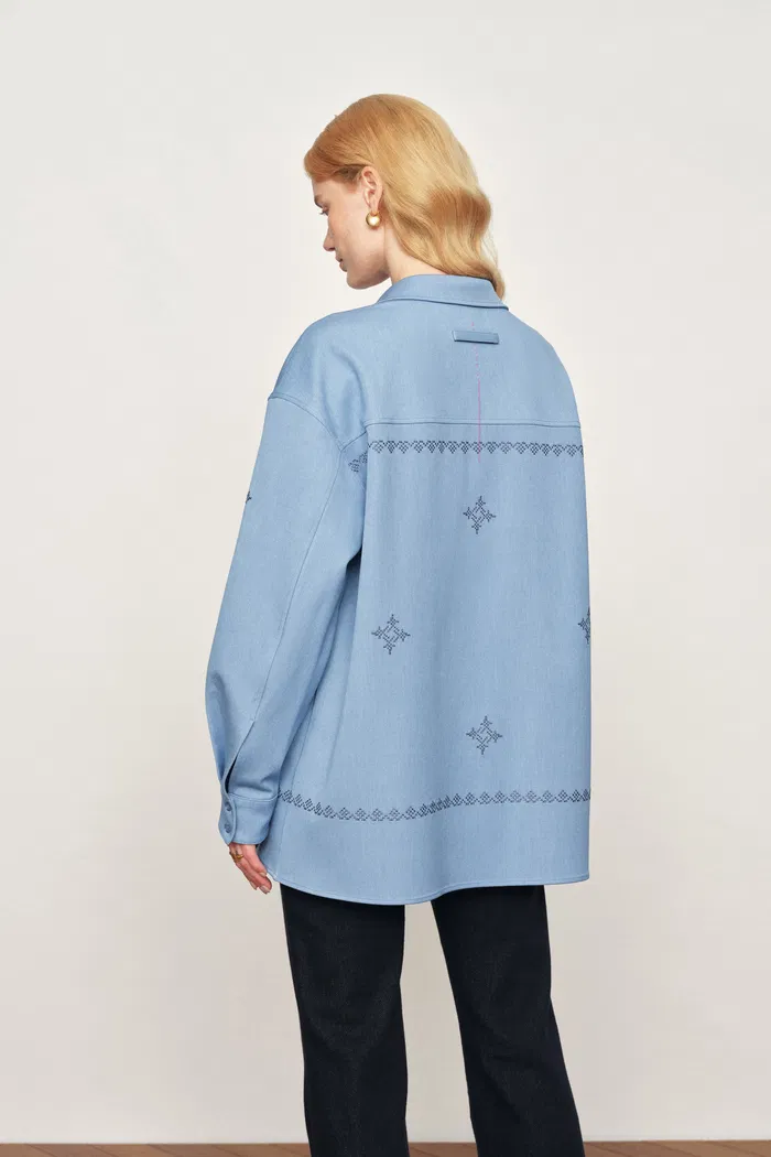 Helia Embroidery Shirt in Structured Viscose Blend - Image 3