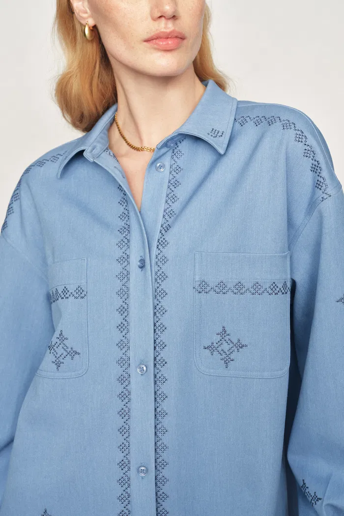 Helia Embroidery Shirt in Structured Viscose Blend - Image 4