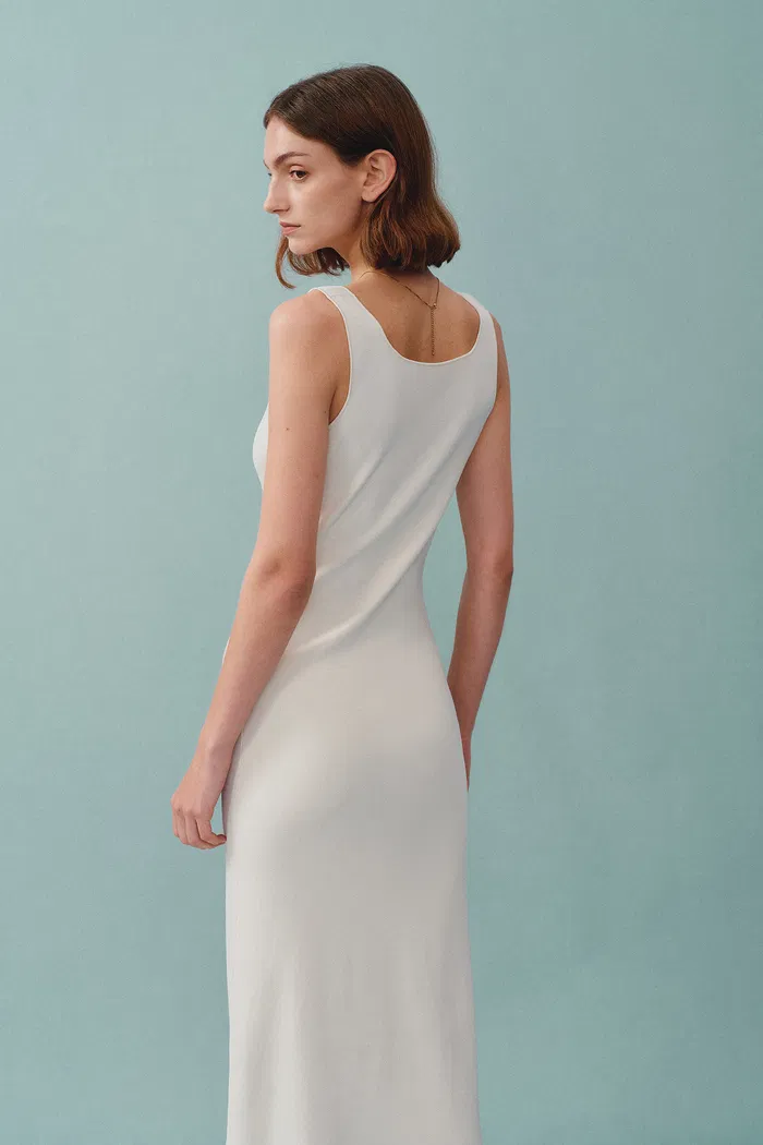 Hera Wide Sleeveless Strap Dress in Stretch Yarn Knit - Image 2