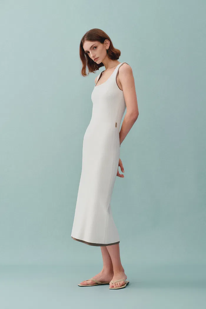 Hera Wide Sleeveless Strap Dress in Stretch Yarn Knit - Image 3