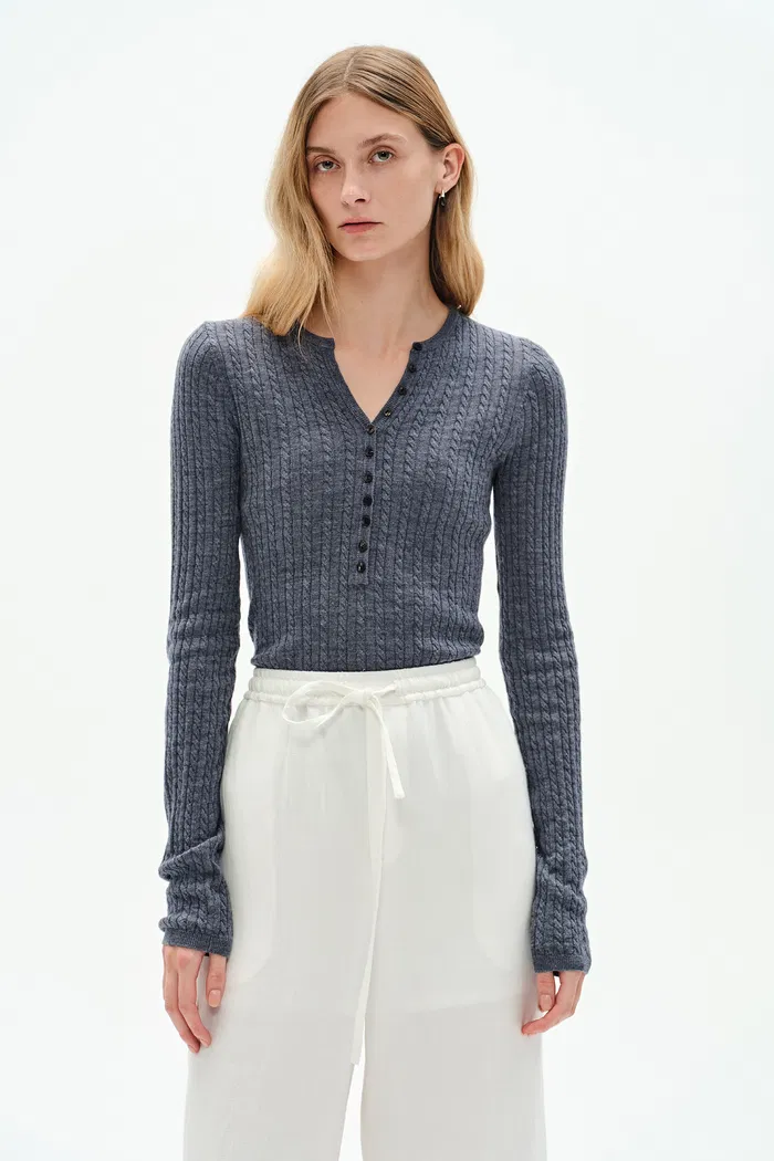 Issac Long Sleeve Pullover in Australian Merino Yarn Knit - Image 2