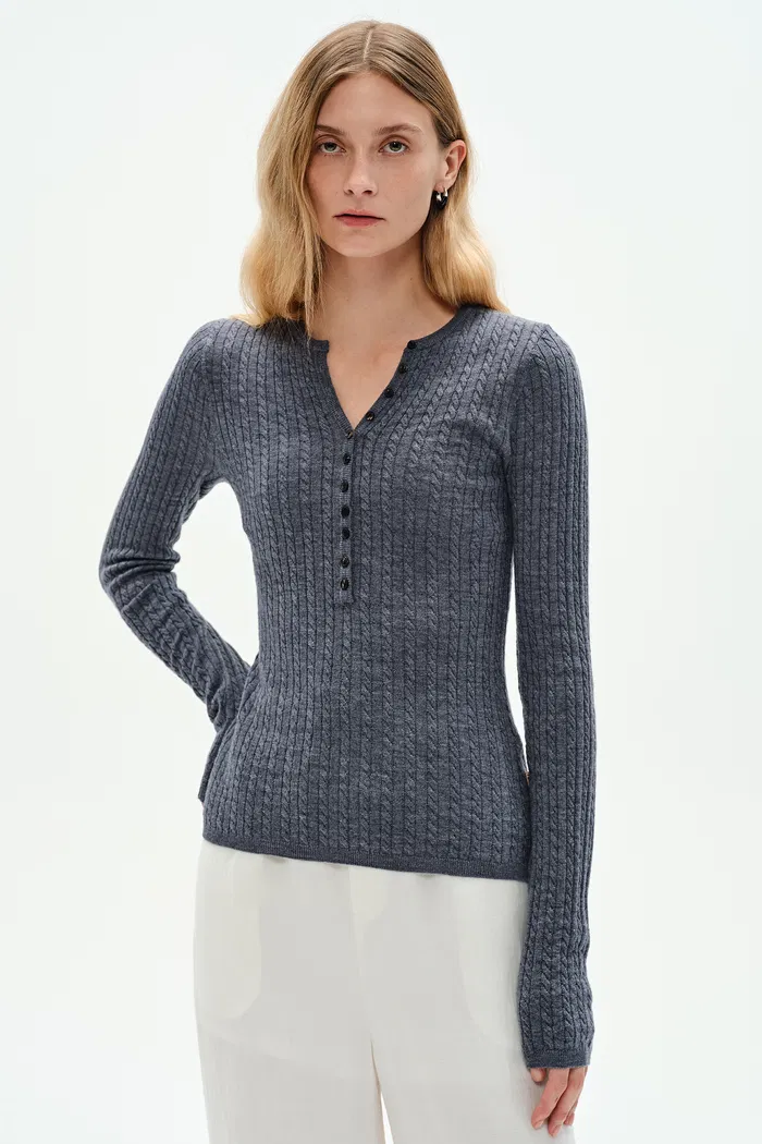 Issac Long Sleeve Pullover in Australian Merino Yarn Knit - Image 4