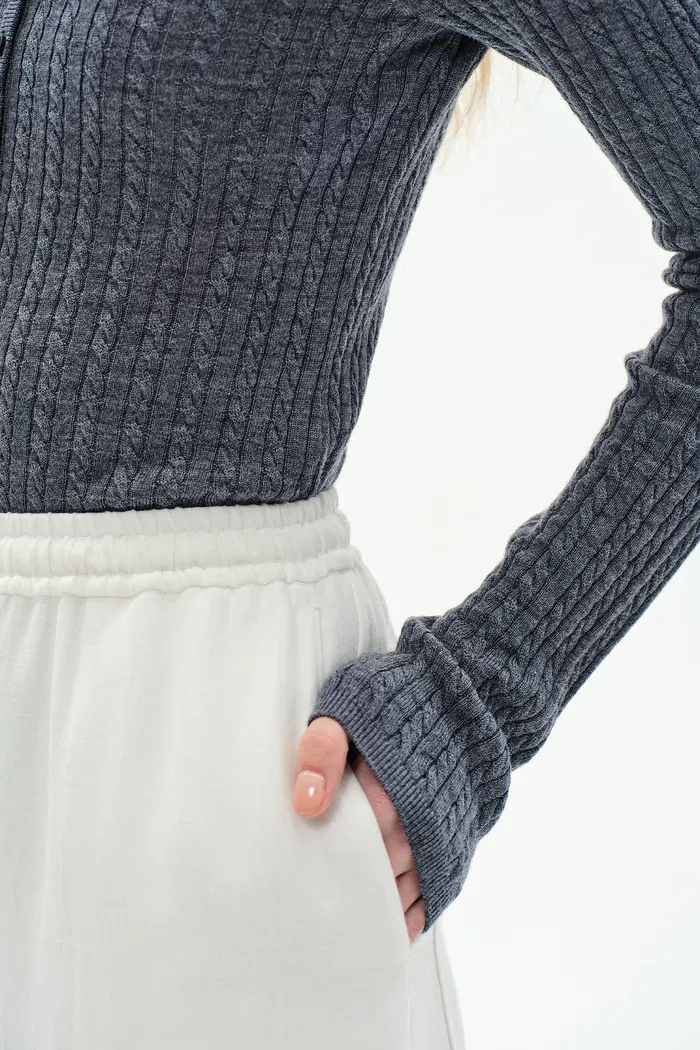 Issac Long Sleeve Pullover in Australian Merino Yarn Knit - Image 7