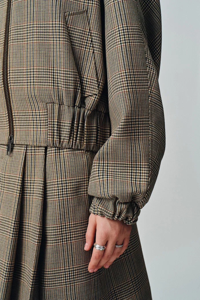 Javia Plaid Jacket in Prince of Wales Merino Wool - Image 7