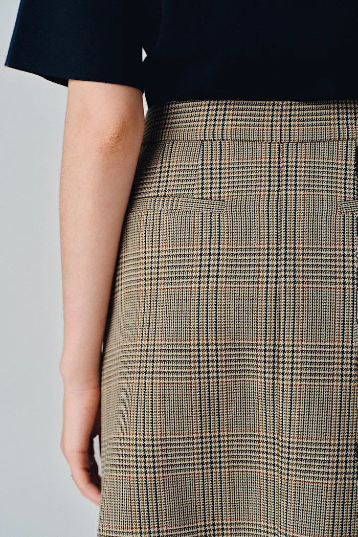 Javia Plaid Pleated Skirt in Prince of Wales Merino Wool - Image 9