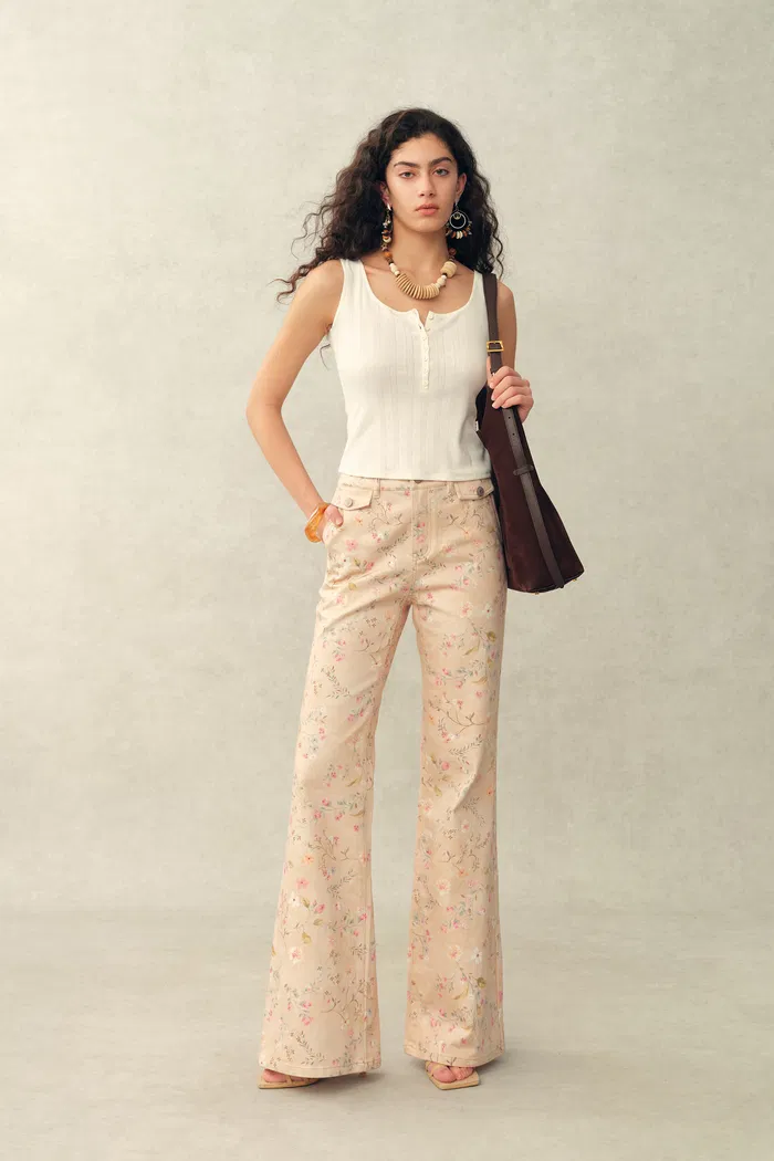 Kari Henley Collar Sleeveless Top in Openwork Knit - Image 2