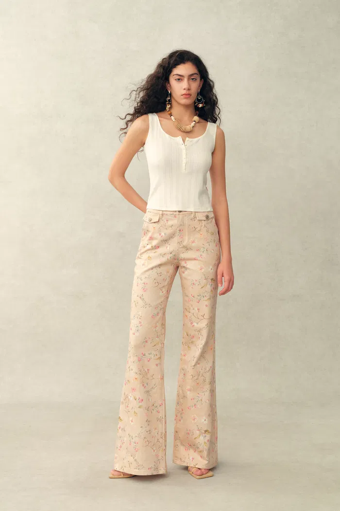 Kari Henley Collar Sleeveless Top in Openwork Knit - Image 4