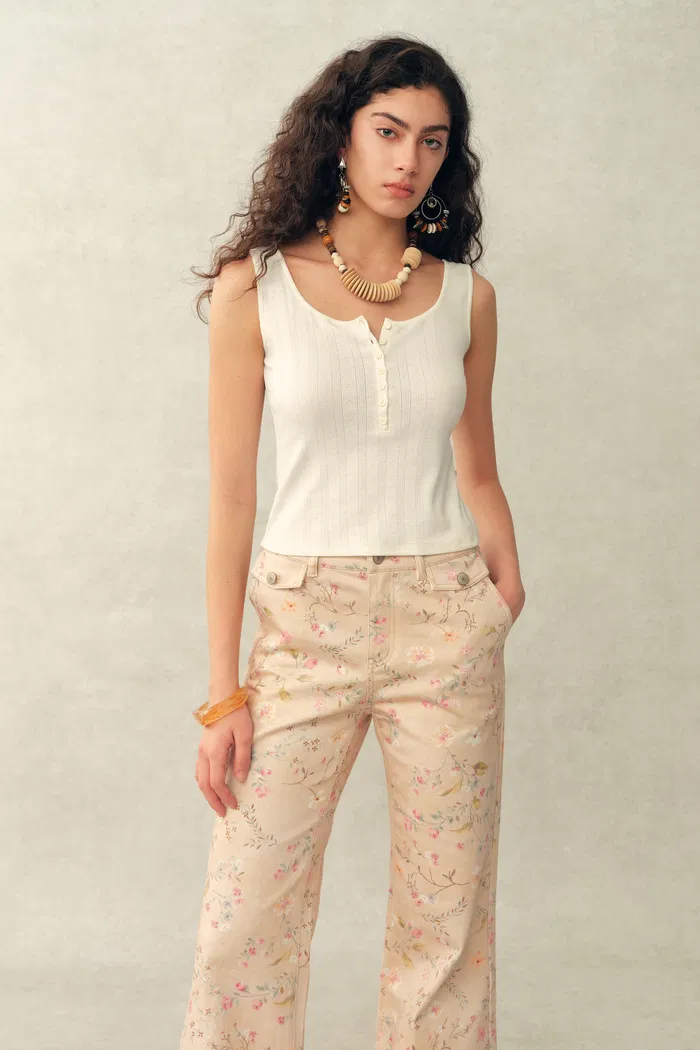 Kari Henley Collar Sleeveless Top in Openwork Knit - Image 5