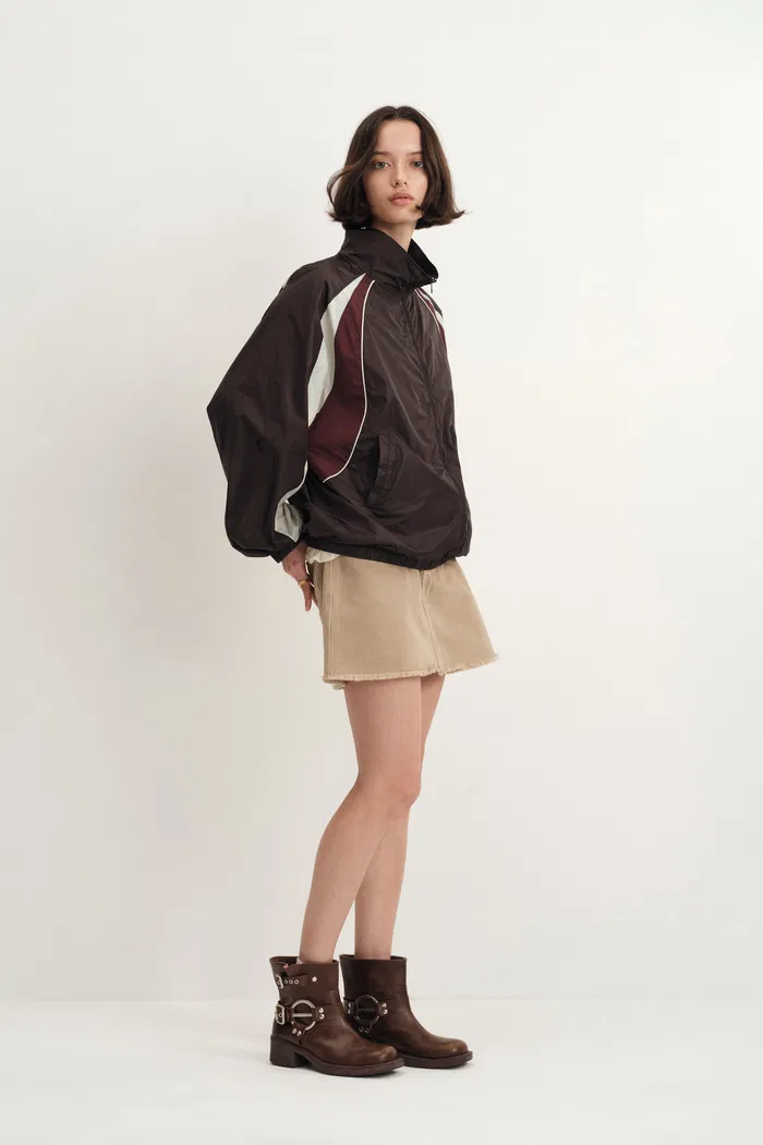 Kari Lightweight Windbreaker Jacket in Ultra-Light Nylon - Image 4