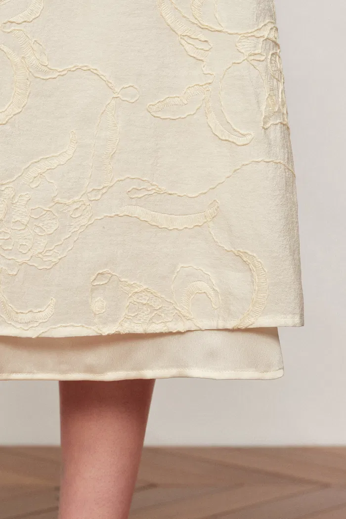 Korin Koi Embroidered Tie-Waist Skirt in Cotton and Wool - Image 6