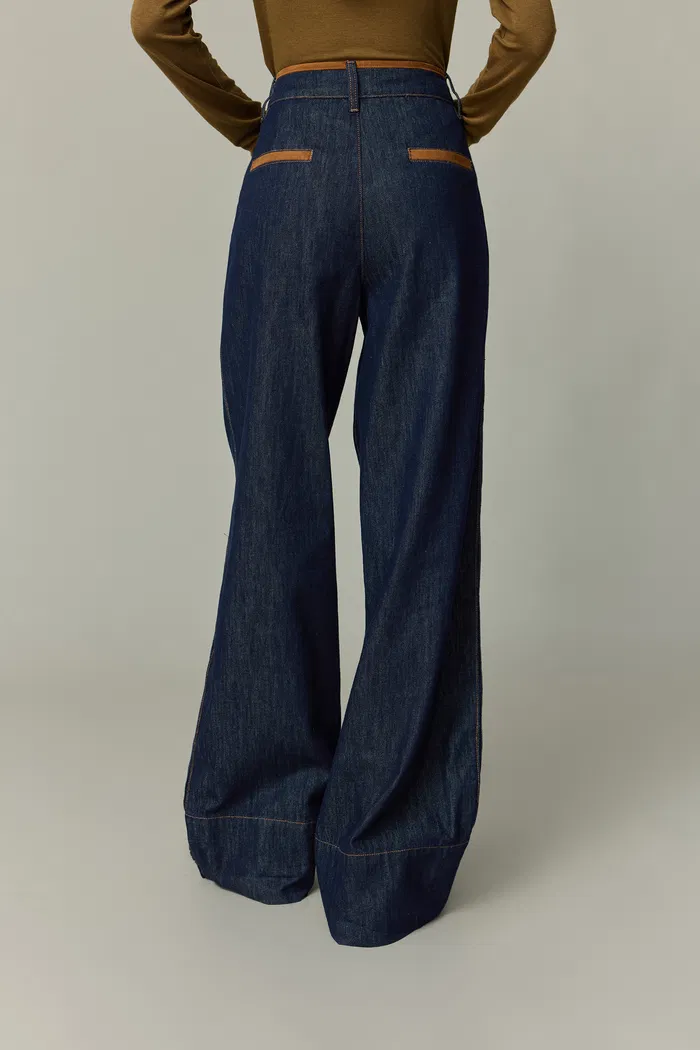 Liberty Two-Tone Jeans in Cotton Denim - Image 6