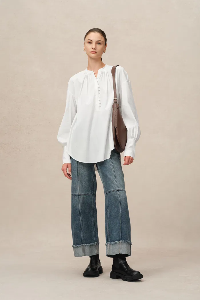 Lila Stand Collar Blouse in Tencel-Cotton - Image 3