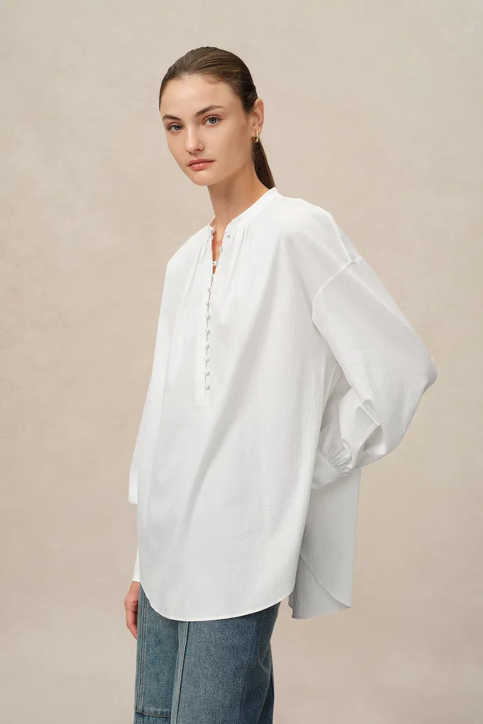 Lila Stand Collar Blouse in Tencel-Cotton - Image 5