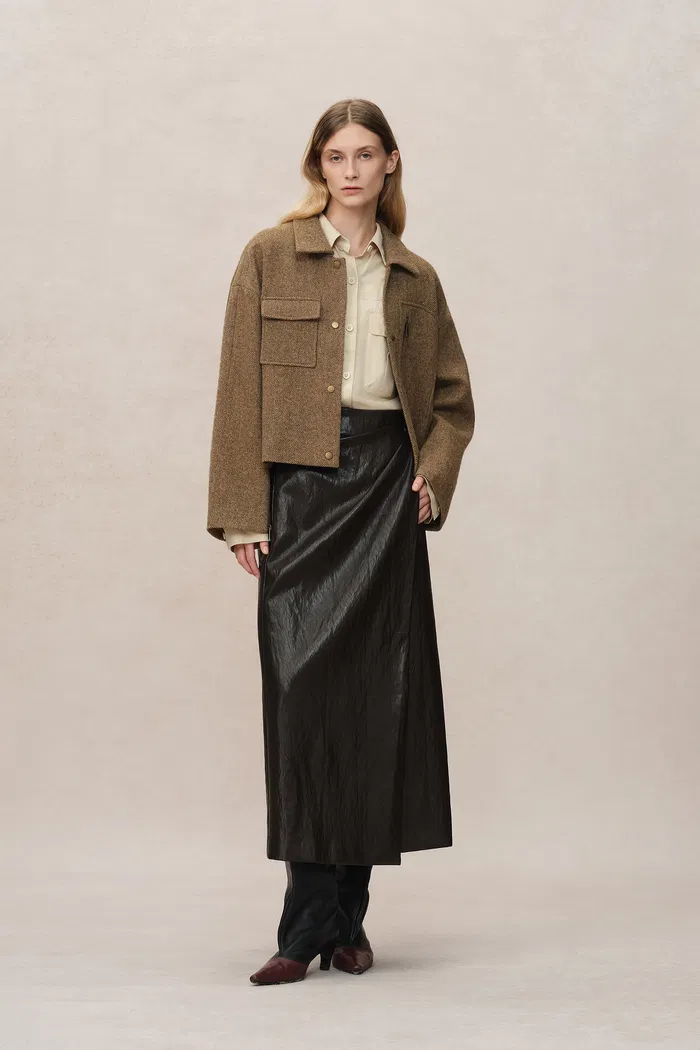 Lily Woolen Short Coat in Midweight Wool Twill - Image 4