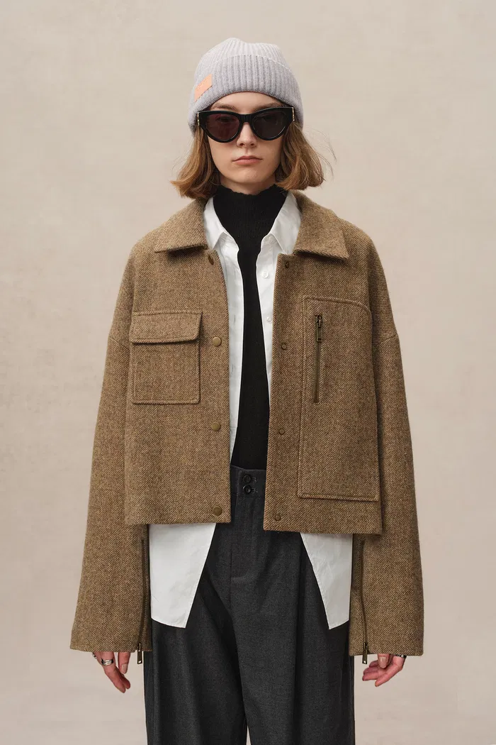 Lily Woolen Short Coat in Midweight Wool Twill - Image 9