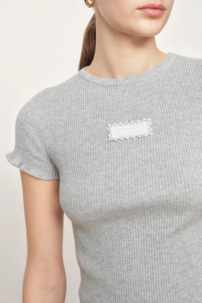 Linnea Grey Ruffle-Edge Sculpted T-shirt in Cotton Wool Knit - Image 5