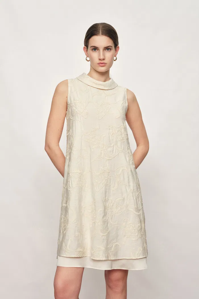 Liora Modern Chinese Style Stand Collar Dress in Koi Embroidery - Image 3