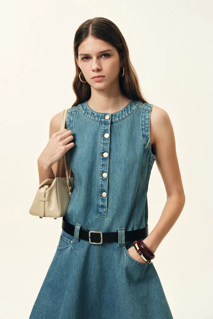 Lisa Lower Waist Belted Sleeveless Dress in Washed Cotton Denim - Image 3