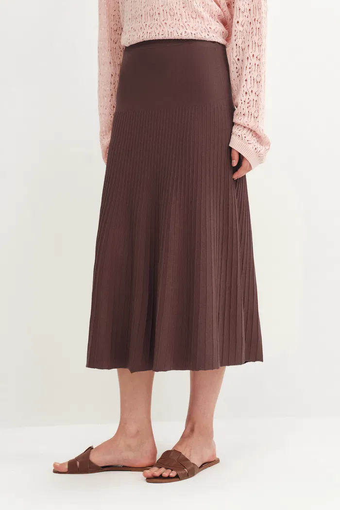 Louis Pleated Knit in Merino Blend Knit - Image 3