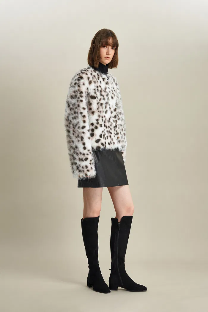 Lucrezia Snow Leopard Coat in Premium Faux Fur - Image 4