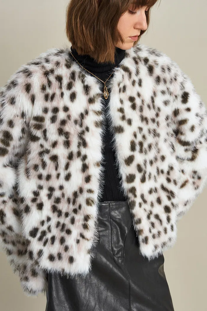 Lucrezia Snow Leopard Coat in Premium Faux Fur - Image 6