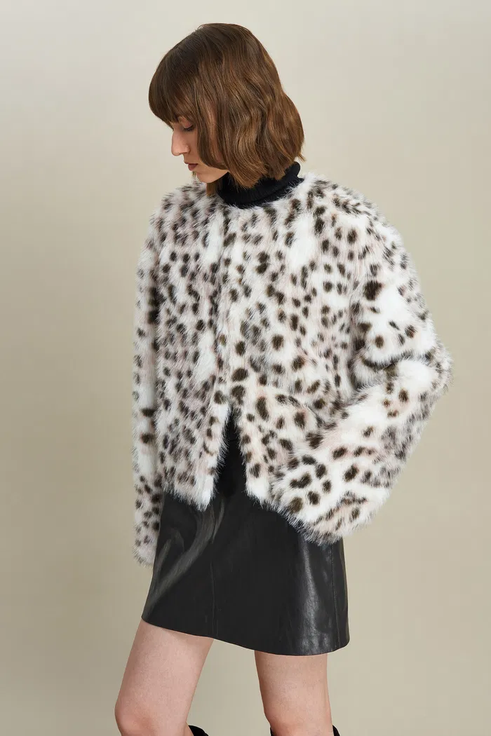 Lucrezia Snow Leopard Coat in Premium Faux Fur - Image 7