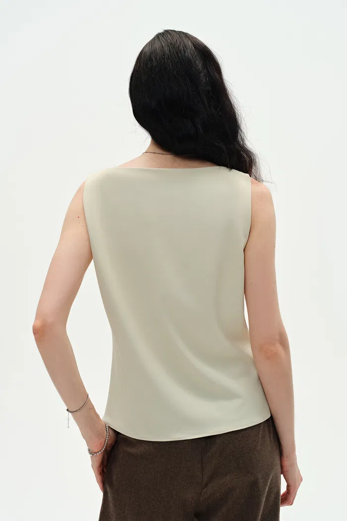Lumina Sleeveless Top in Four-Way Stretch - Image 6
