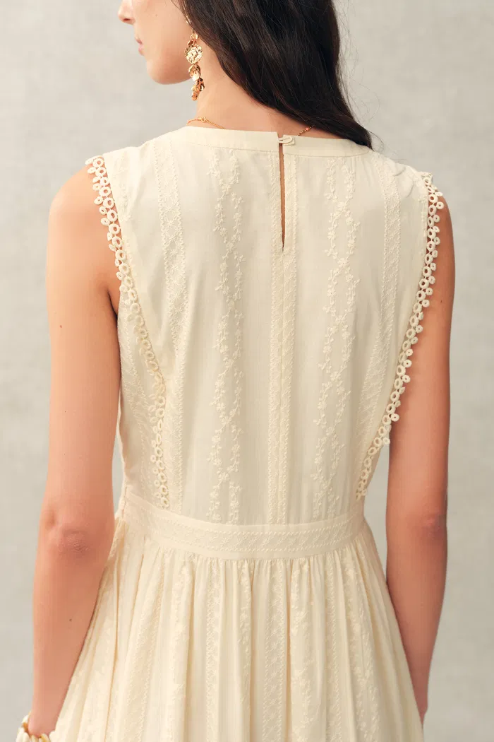 Luna Eyelet Lace Embroidered Sleeveless Dress in Cotton Jacquard - Image 4