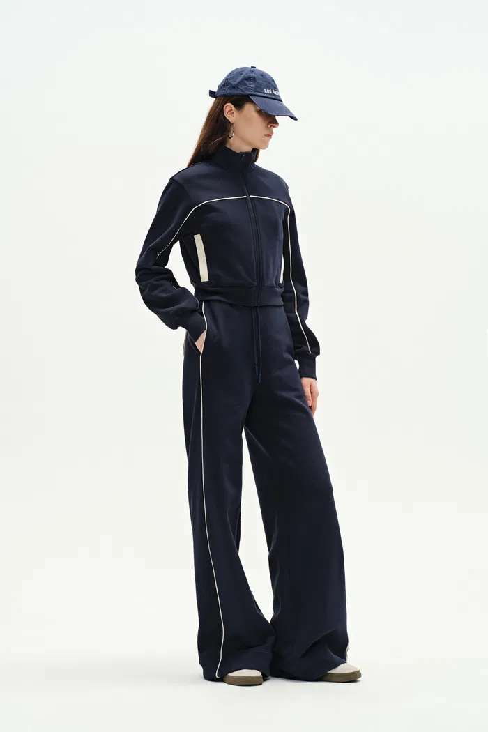 Margot Wind Resistant Cropped Jacket in Cotton Blend - Image 6