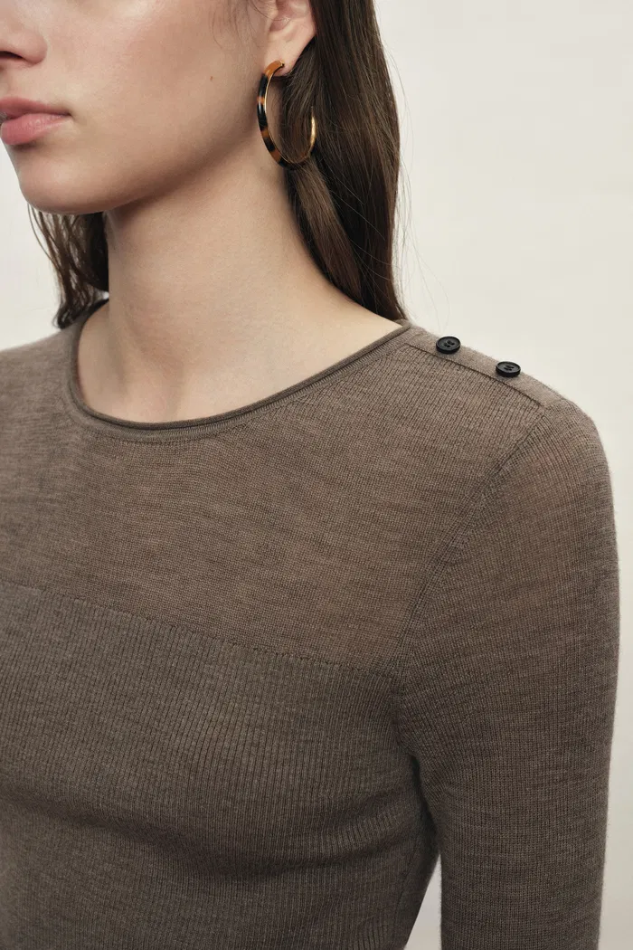 Mariselle Crew-Neck Fitted Long Sleeve Top in Merino Wool Knit - Image 6