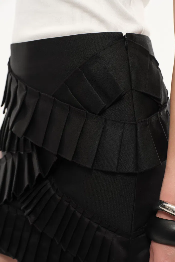 Maze Asymmetric Pleat Skirt in Lightweight Blend - Image 6