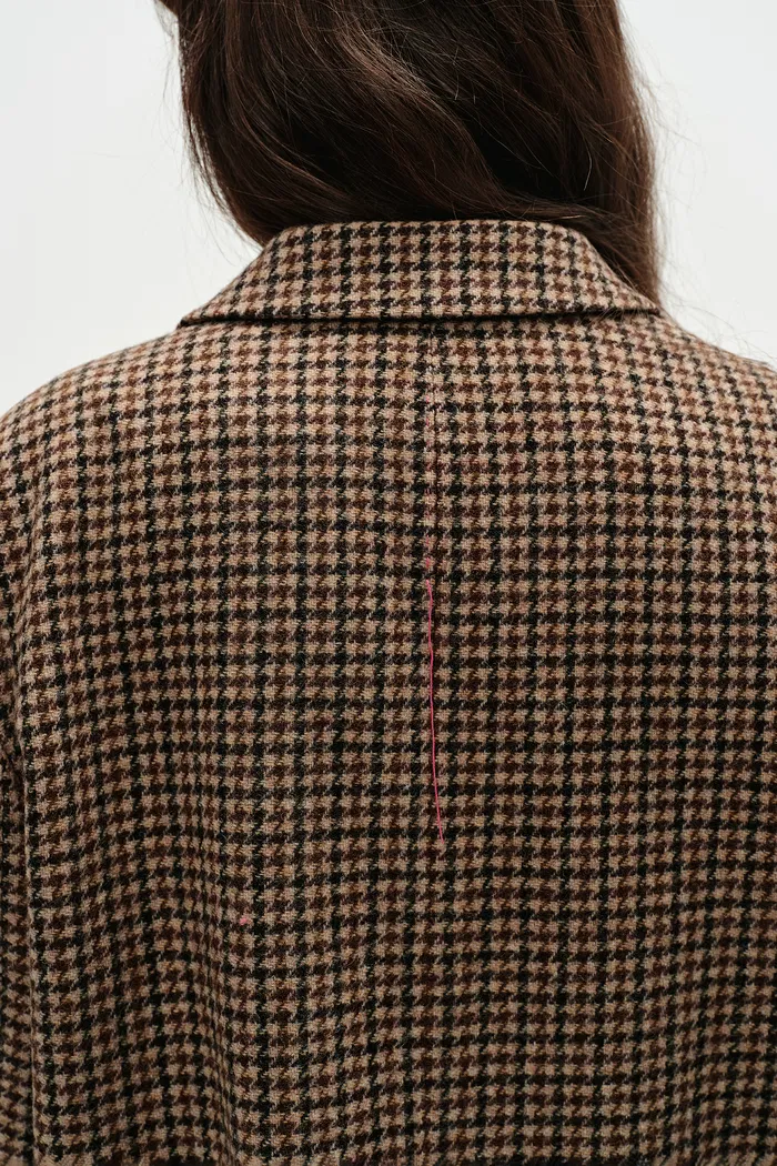 Meare Plaid Blazer in Merino Wool Houndstooth - Image 10