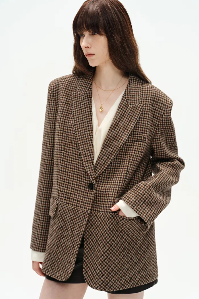 Meare Plaid Blazer in Merino Wool Houndstooth - Image 2