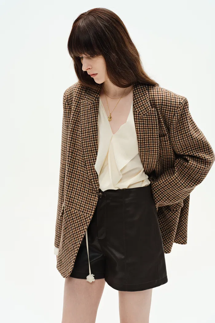Meare Plaid Blazer in Merino Wool Houndstooth - Image 8